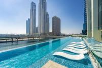 FAM Living - 3 bedroom and Maids Room Retreat Overlooking Dubai Canal - Ferienwohnung Dubai