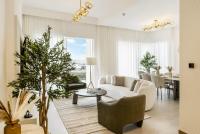 FAM Living - 3 bedroom and Maids Room Retreat Overlooking Dubai Canal - Ferienwohnung Dubai