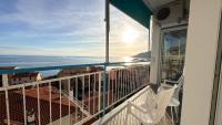 Attico Vista Mare - due passi dal mare - B&B Ospedaletti