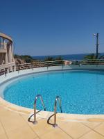 Lagune Azur – Séjour cosy vue mer piscine Wi-Fi - B&B Sète