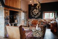 Buteo chambres d'hôtes & espresso - B&B Lesterny