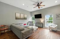 New Listing Bulldog Borough in Downtown Athens - B&B Athens