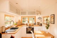 Modern Tiny House In Oldenburg Countryside - B&B Drantum