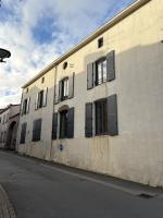 Les Glaneuses - 2 logements en centre bourg de 2 à 4 personnes à 3 min du Puy duFou - Chambres d'hôtes Les Epesses