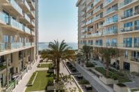 Sea View Modern 2BHK Apartment with Balcony - B&B Ras Al Khaimah