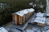 Le Chalet Lingonberry D3 Ski-in Ski-out - Hot Tub by Aavalevi - B&B Levi