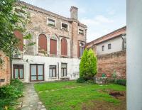 Colorful Venetian Apartment R&R - B&B Venezia