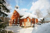 B&B Meaford - Picturesque School House Retreat - Bed and Breakfast Meaford