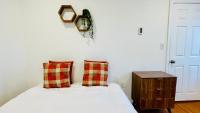 Steps to Kendall, MIT, Green Line - Bed and Breakfast Cambridge