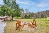 Cozy Couples Getaway with Hot Tub Fox Ridge Cabin - B&B Whittier