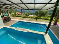 Piscina Privada, Zona parrillas, 8 min del Pueblo, Parqueadero Cubierto - Ferienwohnung Pacho