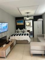 Home Away From Home 6 minutes away from beach - B&B Cape Town