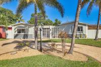 3 Mi to Hard Rock Stadium Home with Fenced-In Yard! - Chambres d’hôtes Lake Lucerne
