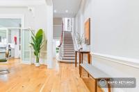 BRAND NEW! Luxury 2 Bedroom 2 Bathroom Apartment with Patio in Notting Hill By Rapid Returns - Chambres d'hôtes Londres
