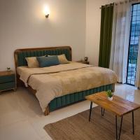 Quaint Cozy 3BHK Triplex Apartment near Cyberhub, Gurugram - B&B Gurgaon
