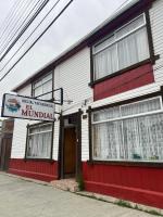 Hostal y Residencial El Mundial - Bed and Breakfast Puerto Natales