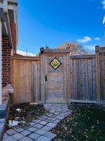 Modern Newly-Renovated Suite Free Parking pet friendly - B&B Toronto