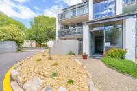 Artful Kingston Stay with Personal Touch - Hosted by Canstay - B&B Kingston