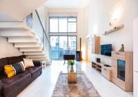 Oshun Sanchinarro Seasonal Living Lofts - Bed and Breakfast Madrid