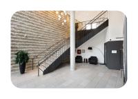 2BR Apartment with Balcony Near O2 Arena London - B&B London