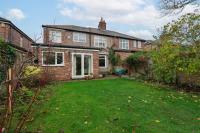 Music Lovers Piano Pets OK & Driveway Parking - B&B Liverpool