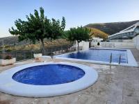 Adosado familiar 160 m, 2 piscinas, vistas al mar y montaña, 7 personas, wifi, mascotas, cuna - Chambres d'hôtes Peñíscola
