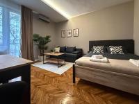 Apartamento de 1 dormitorio con balcón