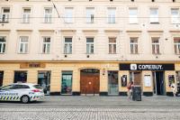 4 Bedroom Duplex - Home Cinema - Billiard - B&B Prague