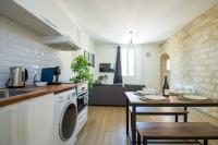 Centre - Parking - Place du Peyrou - Tram à 2 min - B&B Montpellier