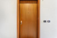 Parking & Free WiFi - Functional apartment - Ferienwohnung Modena