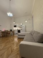 ROME Style Apartment, Heart of Budapest - B&B Budapest