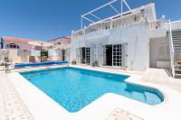 Casa Julia Private Heated Pool Games Area - B&B Callao Salvaje