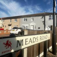 Small En-suite - B&B Enfield Lock