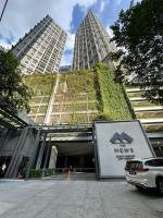 The Mews KLCC Kuala Lumpur by SIGNATURE - Swimming Pool - 5Mins Walk to Twin Towers - B&B Kuala Lumpur