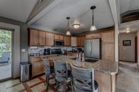 Spacious Family Home with 2 King Suites - B&B Rapid City