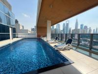 Luxury Apartment Fully Furnished Jumeirah Garden City - Chambres d'hôtes Dubaï