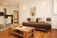 Appartamento con 2 Camere da Letto, Terrazza e Vista Mare