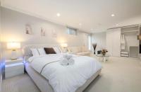 Stylish Home in Van West Side Near YVR&DT - B&B Vancouver