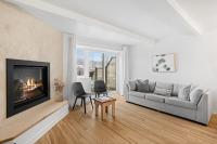 Laurentian Retreat with Views of Mont-Tremblant - B&B Mont-Tremblant