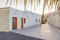 Villa LaMar Luxury Villa with Private Pool and Jacuzzi - Chambres d’hôtes Fasnia