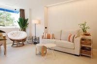 MARBELLA BANUS SUITES - Banús - Medina Garden - Brand New 1BR - 2BA - Bright & Modern - Pool - Steps from Puerto Banús Marina - Walk to El Corte Ing Luxury Shopping Mall - B&B Marbella