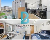 Two Bedroom House by Brookland Stays Serviced Accommodation Short Lets London with Free WiFi - B&B London
