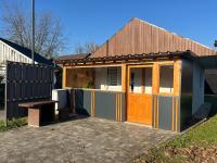 House of Eden- Private Family Holiday Home in Terme Catez with FREE Pool Tickets - Chambres d'hôtes Čatež ob Savi