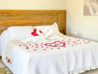 Camera King con Vista Piscina 