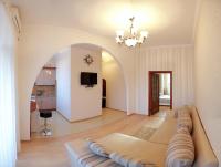 One-Bedroom Apartment - Shneyersona st. 2B