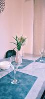 Modern 2-bed , Bradley Stoke, NR Parkway Station, Free Parking - B&B Bristol