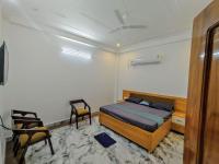 Amrit Prabha Kunj Best Cozy Rooms - B&B Ayodhya