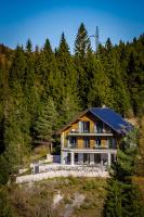 Villa Stella Verde - Wellness Villa with a swimming pool, hot tub and sauna - Chambres d'hôtes Ravna Gora