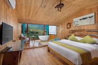 Queen Room with Spa Bath