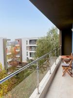 Airport Residence - Apartment Across From Otopeni Airport - Bucharest - B&B Otopeni